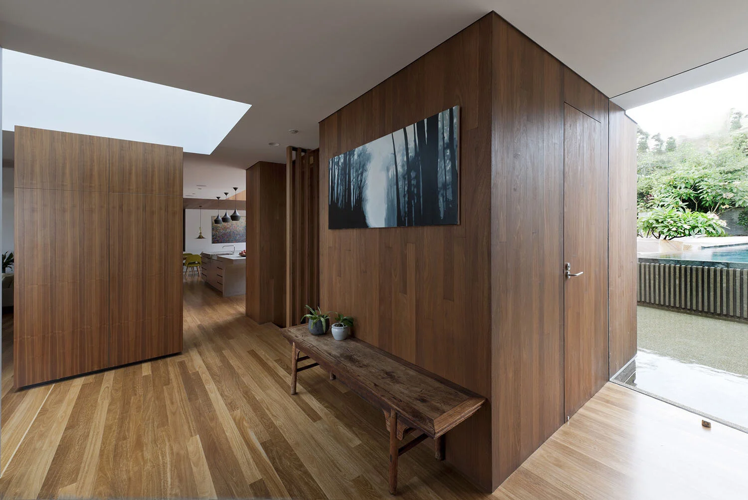 转手房；倒卖房（注：flipped house常见指低价买入后装修再高价卖出的房子，转手房倒卖房是比较贴合意思的常见表达，可根据实际语境选择更合适的）

若强调严格对应一个精准表述，转手房相对更通用简洁 ，以下为单一翻译：
转手房丨MCK Architects-22