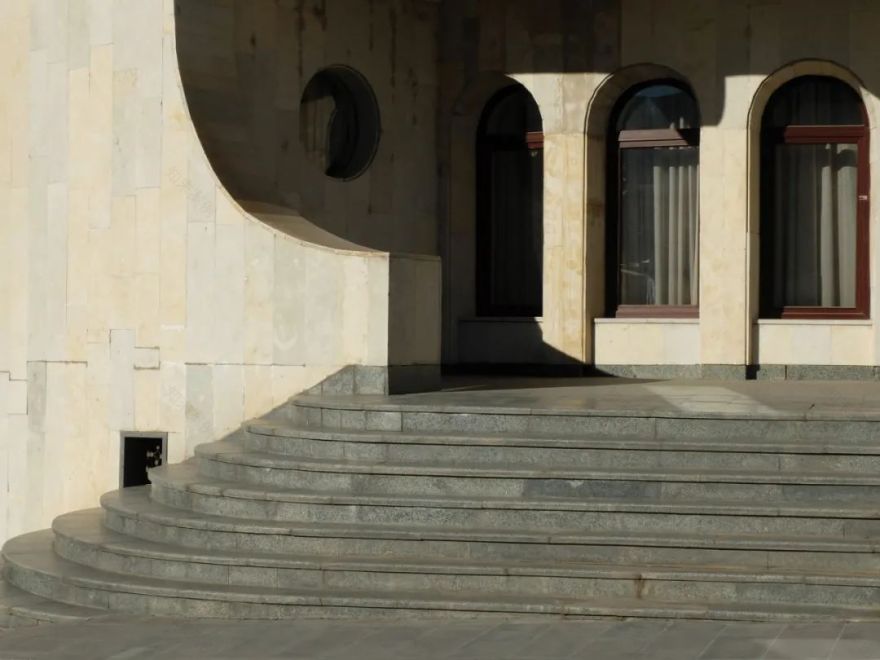 苏联粗野主义建筑及雕塑作品赏析丨多位设计师-12