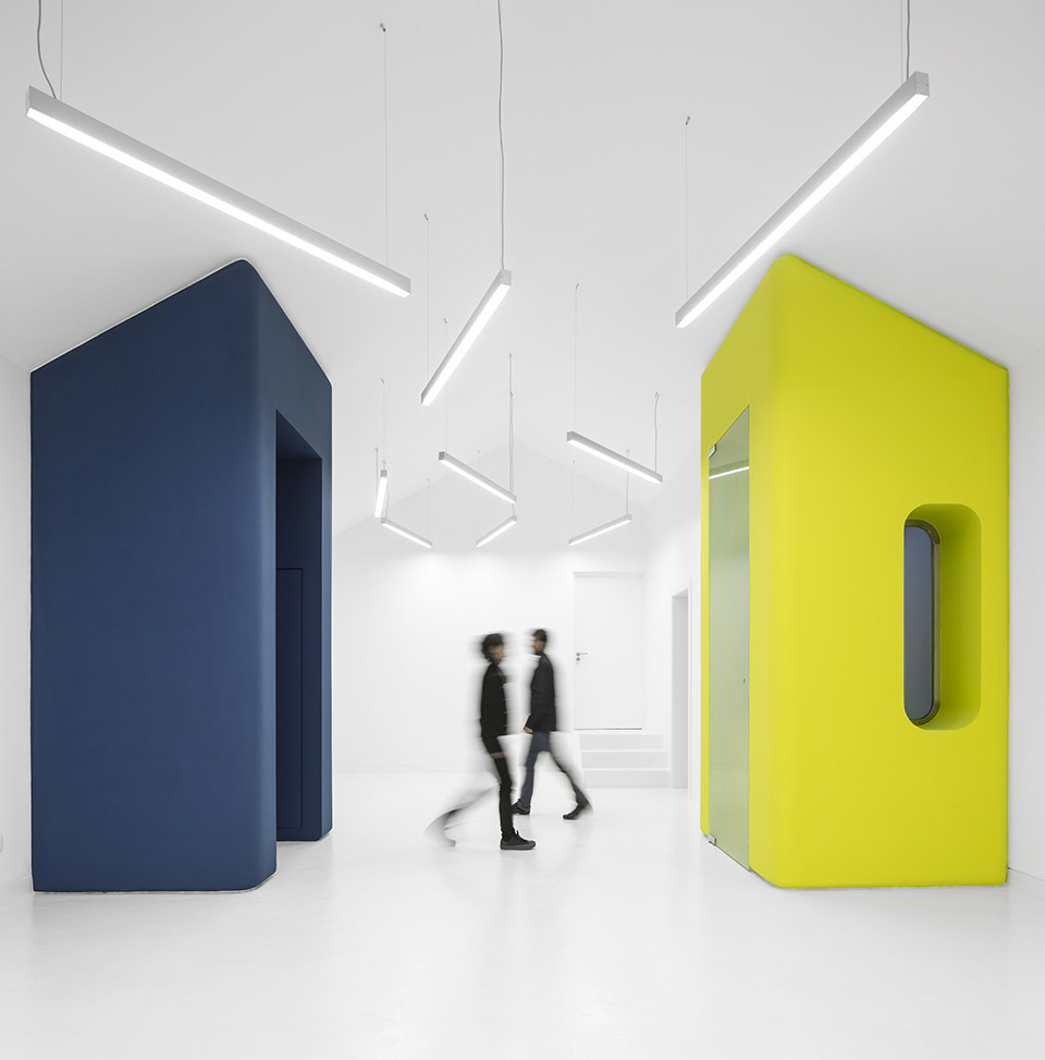 融于老城景观的文化艺术中心 / Pedro Gadanho + CVDB Arquitectos-14