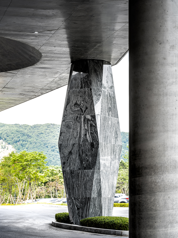 韩国 CC 路 52 号俱乐部会所丨甘萨姆-31