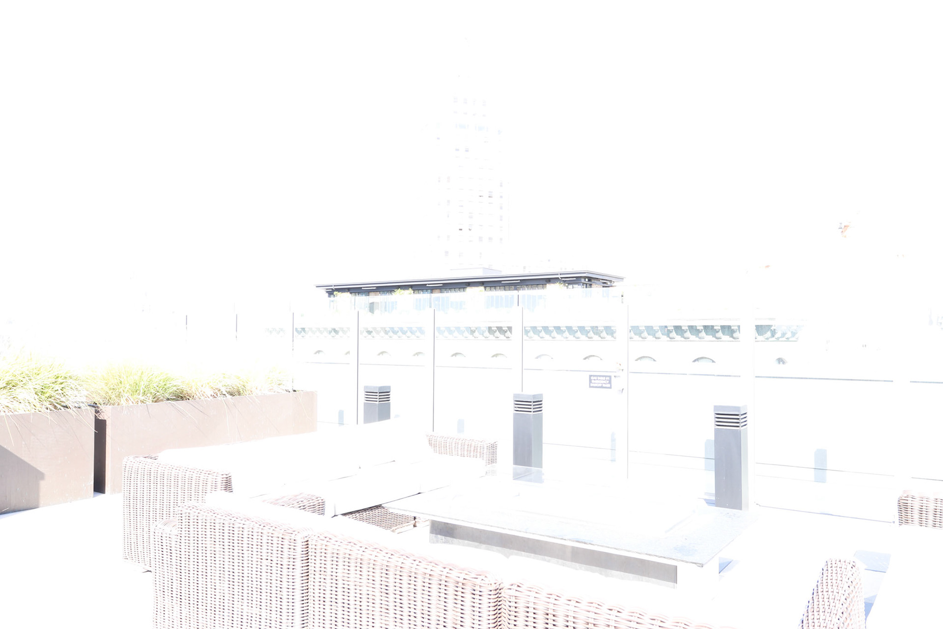 Market St, SF. 94103. AEB 5 Brackets-65