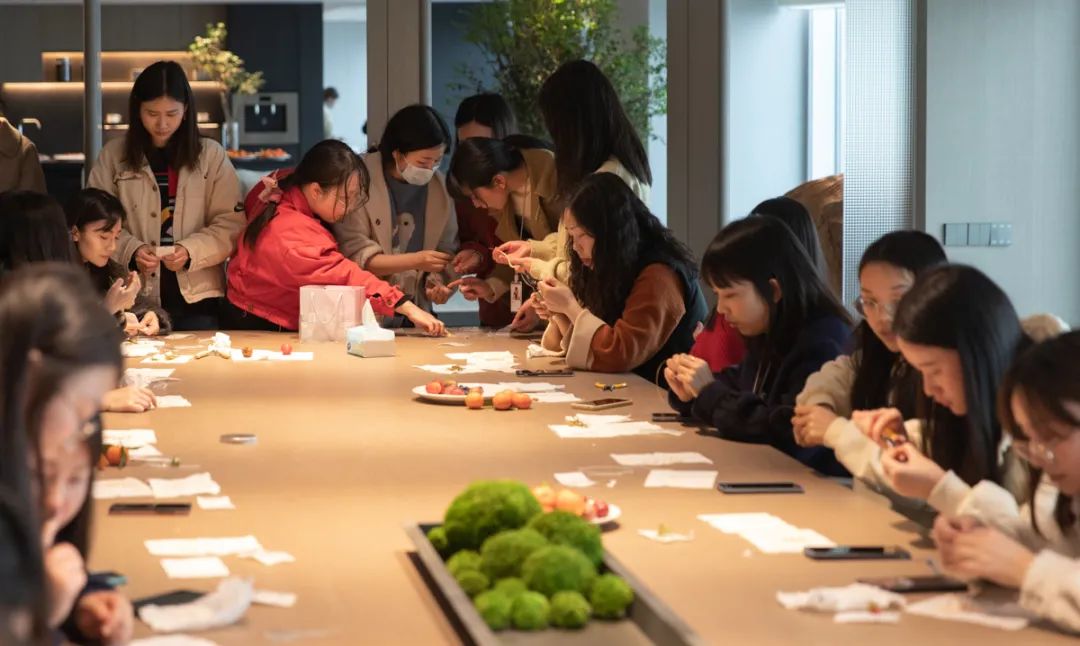 女性之美 · 各地活动现场的室内设计魅力丨中国上海-11