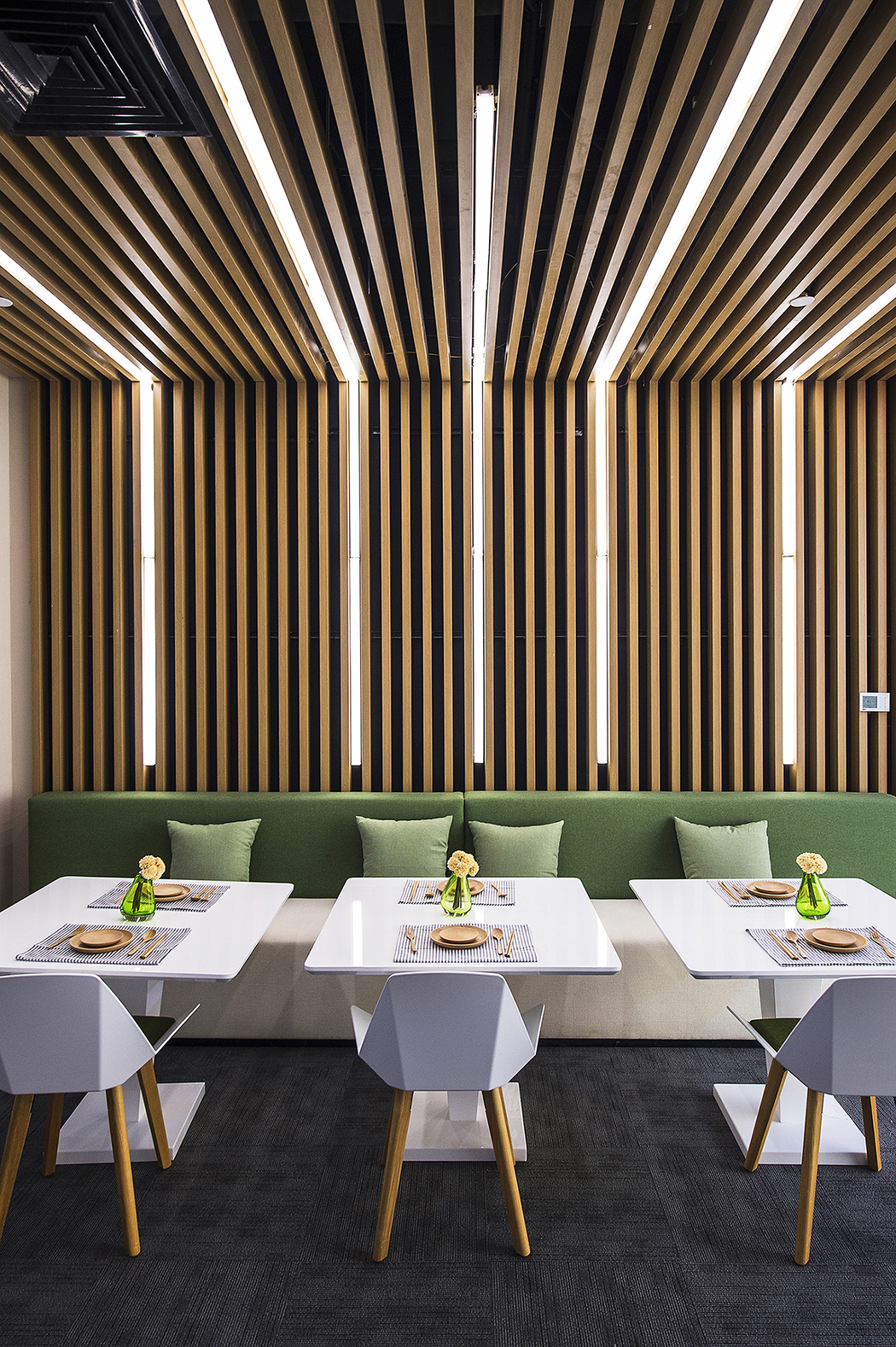 香榭蒂新作丨自然平衡，知识共享时代的智慧办公空间 — 济南绿地国金中心-33