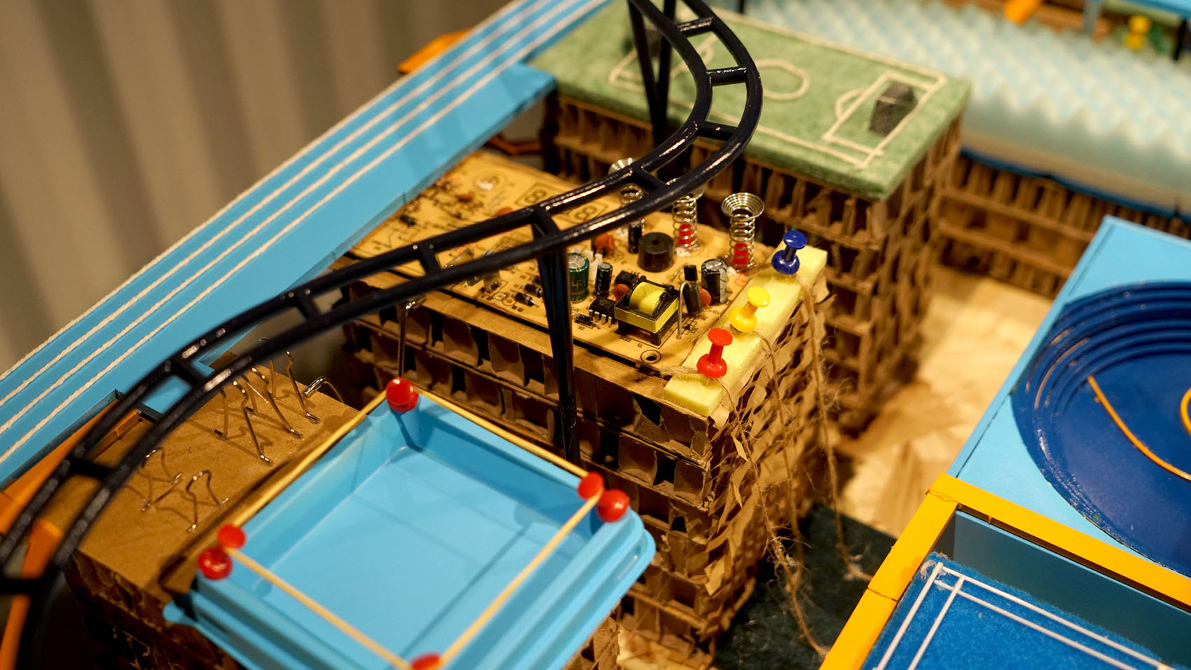 第五立面交响曲第九届深双南头古城分展场艺术装置丨厘米制造-25