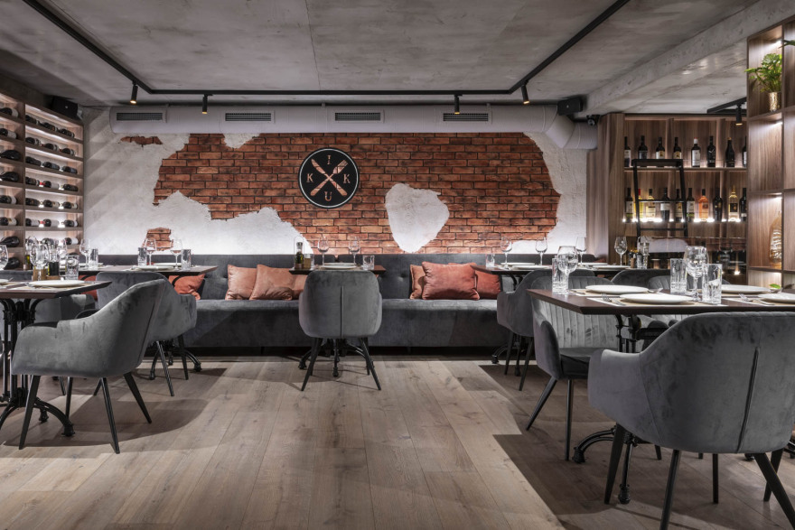 KIKU 牛排与红酒的餐厅丨AB+Partners-11