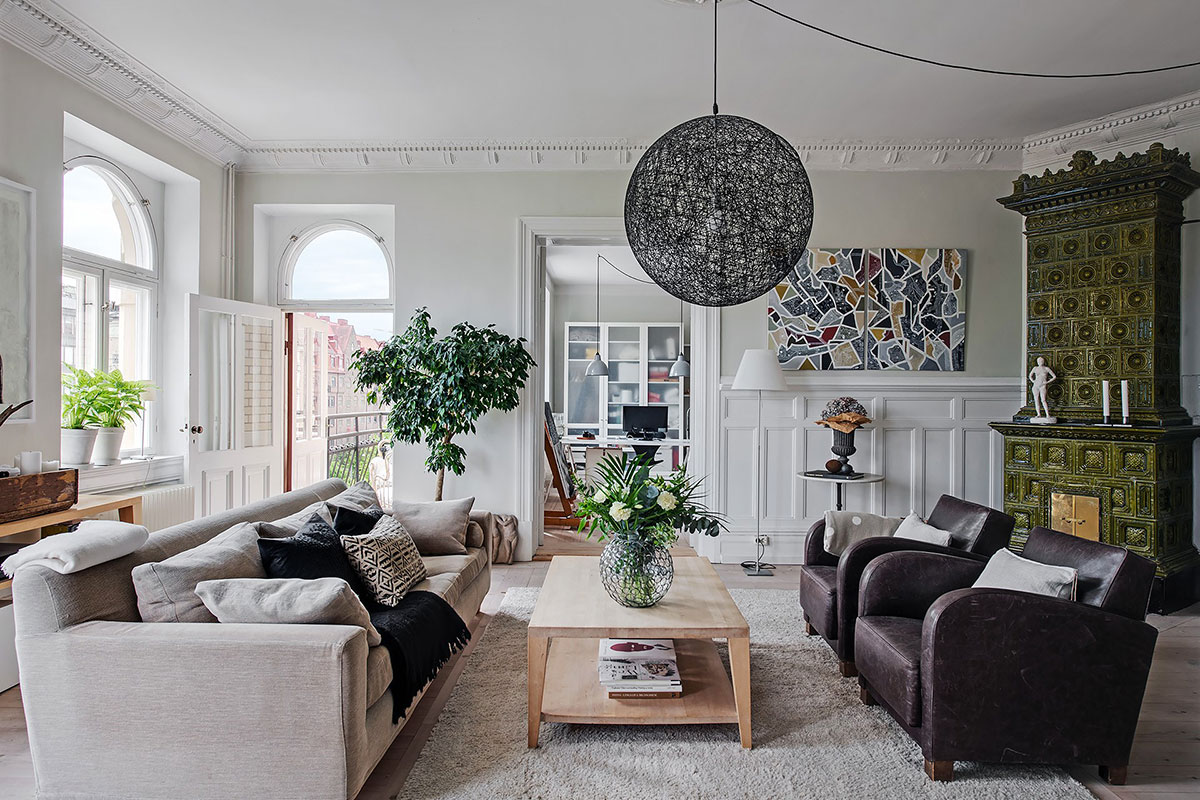 宽敞的厨房和餐厅里的图书馆：瑞典的大公寓-2