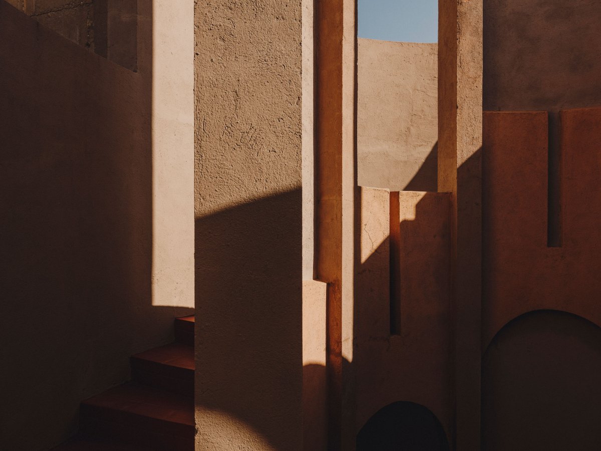 西班牙巴塞罗那郊外废弃水泥工厂改造丨Ricardo Bofill-18