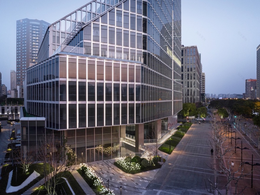 陆家嘴世纪大道越凌大厦丨中国上海丨上海天华建筑设计有限公司-34