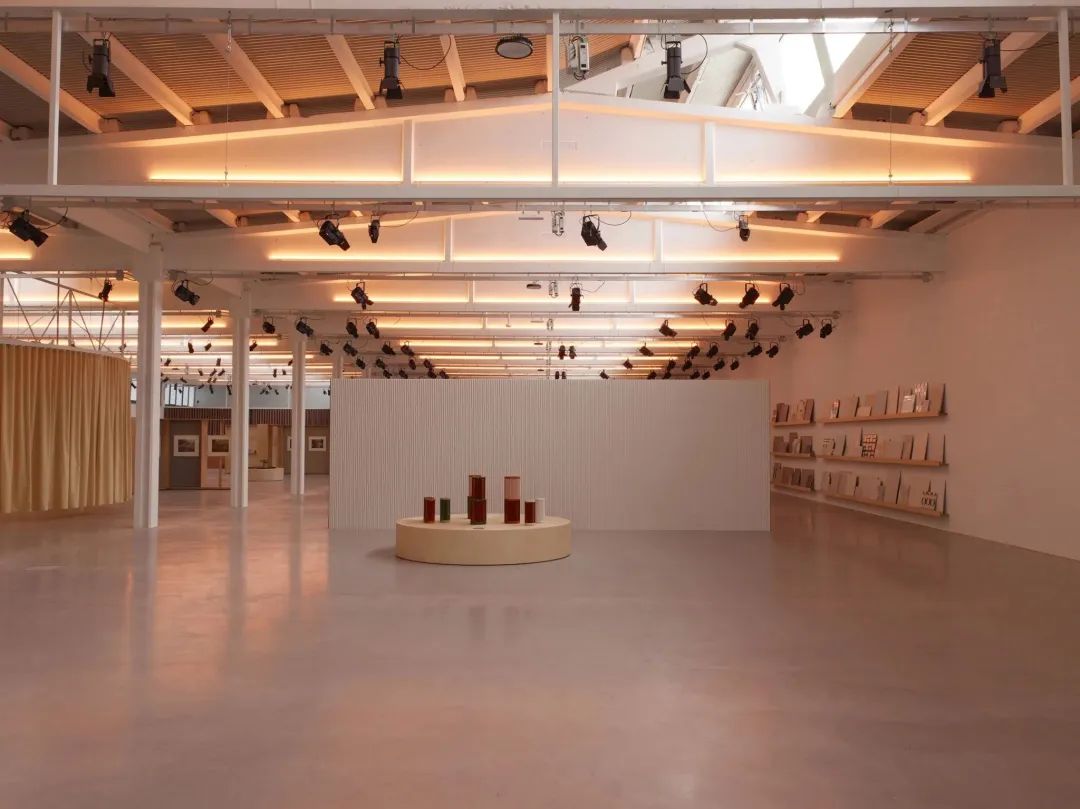 Moco博物馆首间概念店丨西班牙巴塞罗那丨Six N. Five设计工作室-8