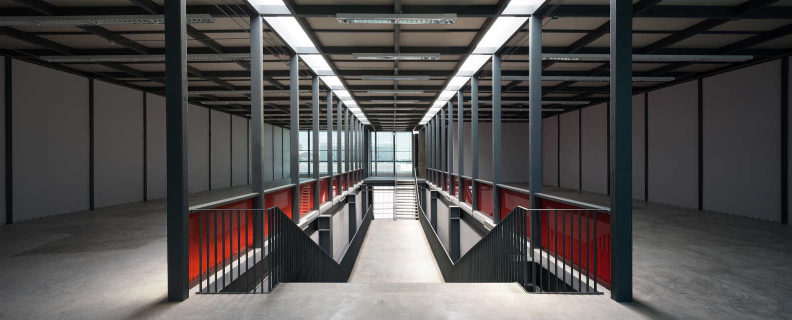 泰国 Silpakorn 大学地标性建筑-64