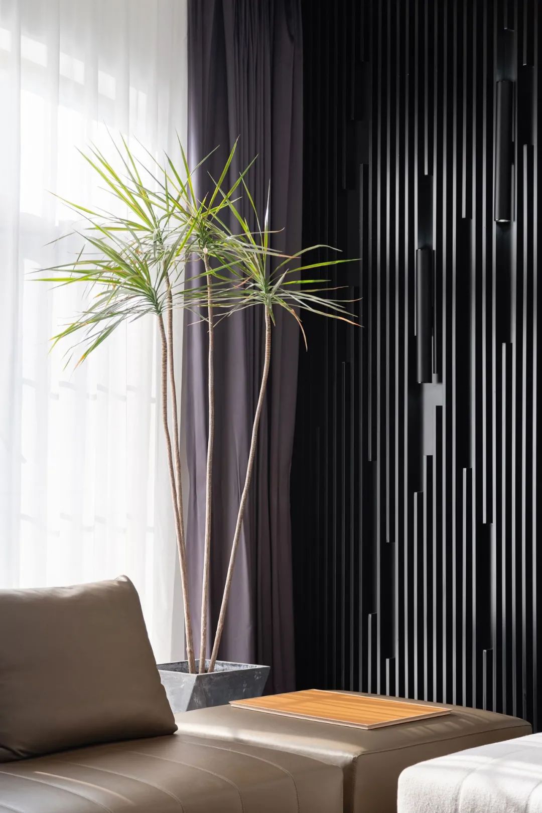 跑车也要住别墅·高定私人住宅空间设计丨中国河北丨易观设计事务所-21