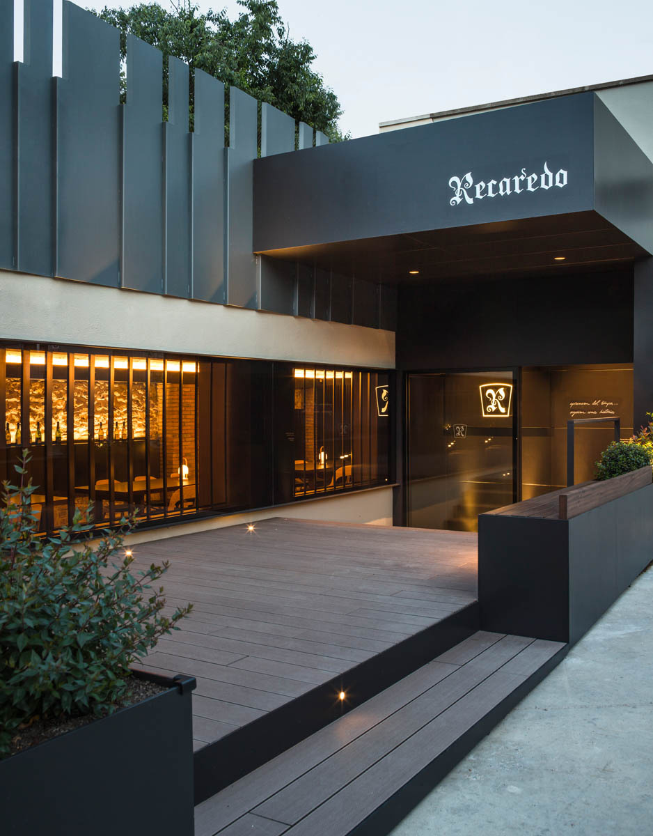 06 10 RECAREDO TASTING AREA-3