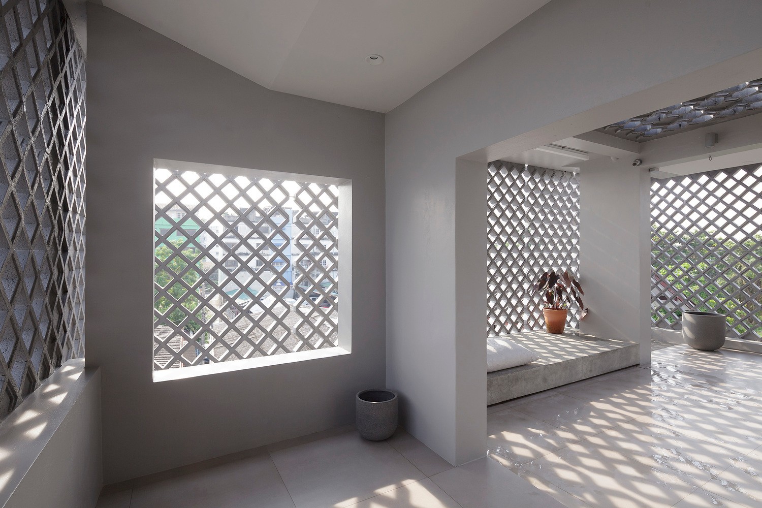 泰国镂空混凝土砖住宅-24