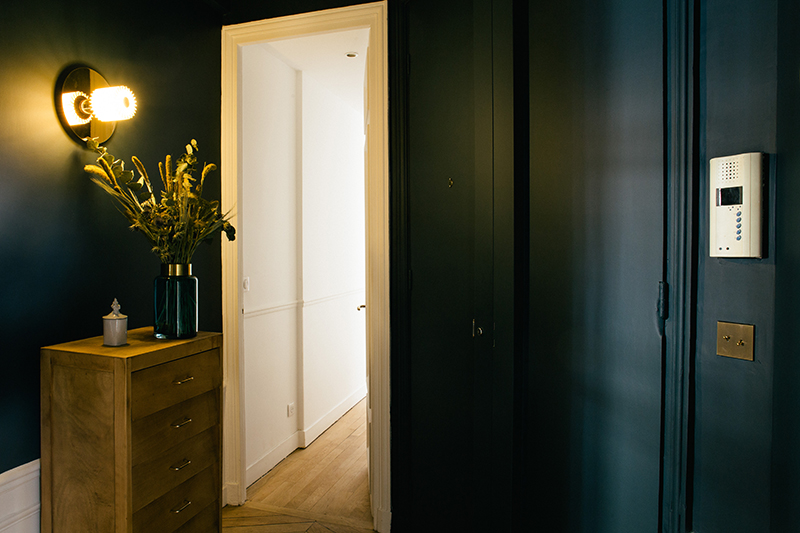 À Tocqueville带花卉图案的公寓丨Camille Hermand-15