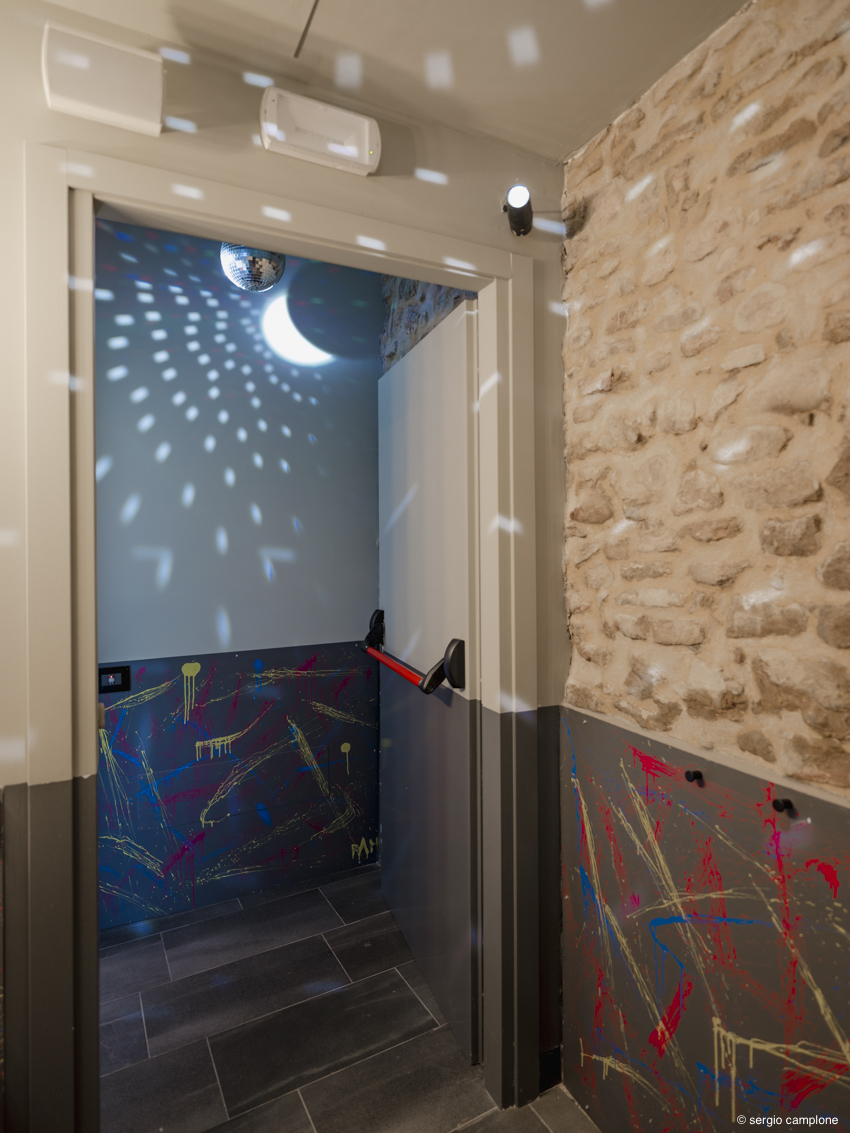 意大利海滨酒馆 Vinstrò 室内设计-29