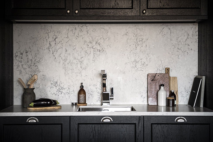 斯德哥尔摩顶层坡顶公寓，独特温馨的空间设计-11