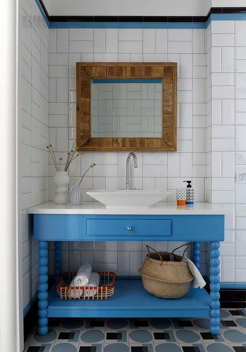 色彩斑斓的圣彼得堡复式公寓-14