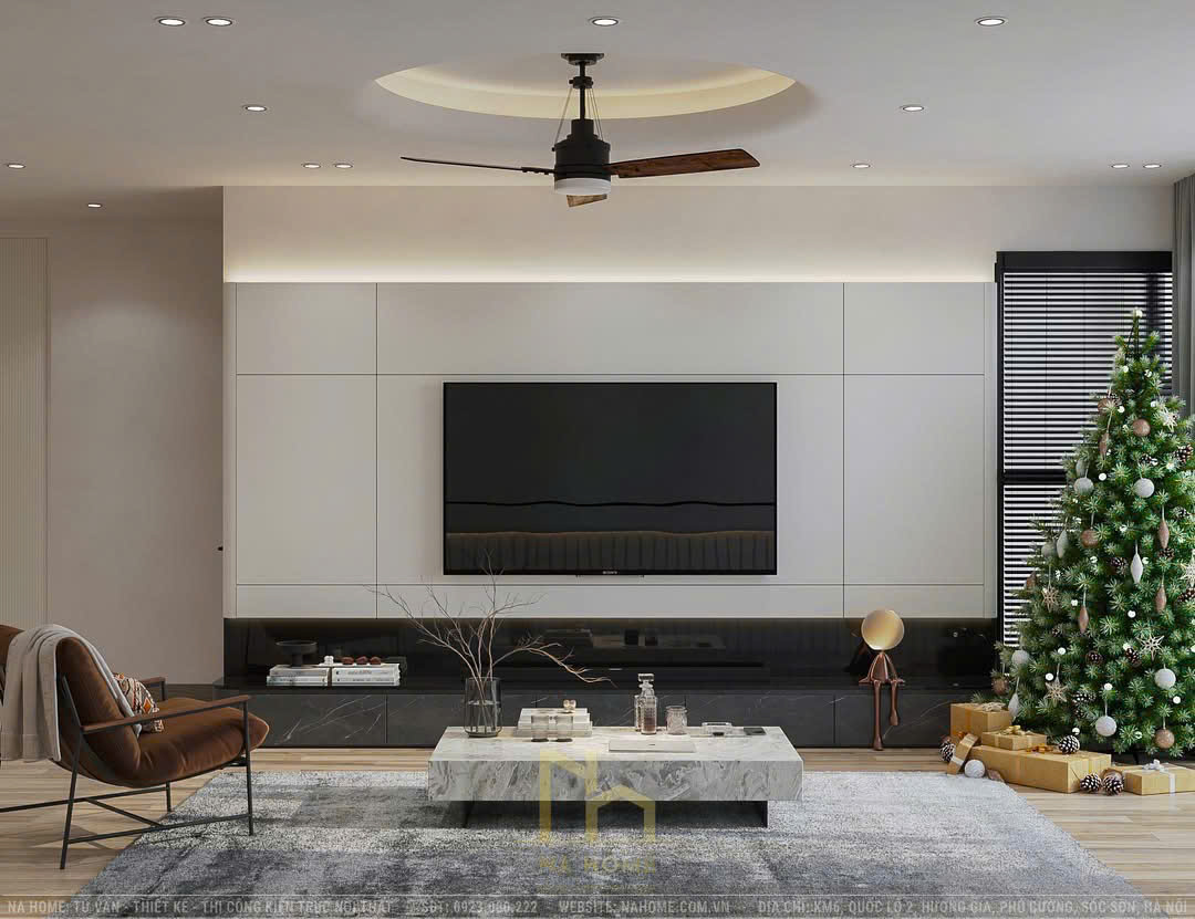 MRS HƯƠNG T2 LỄ TÂN-2