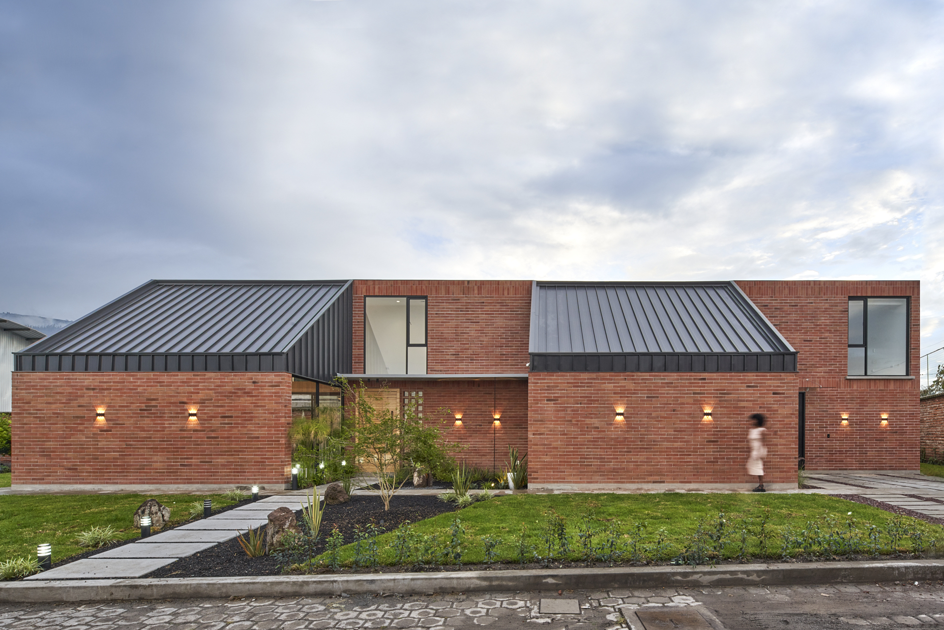 花园之间的房子丨TEC Taller EC-44