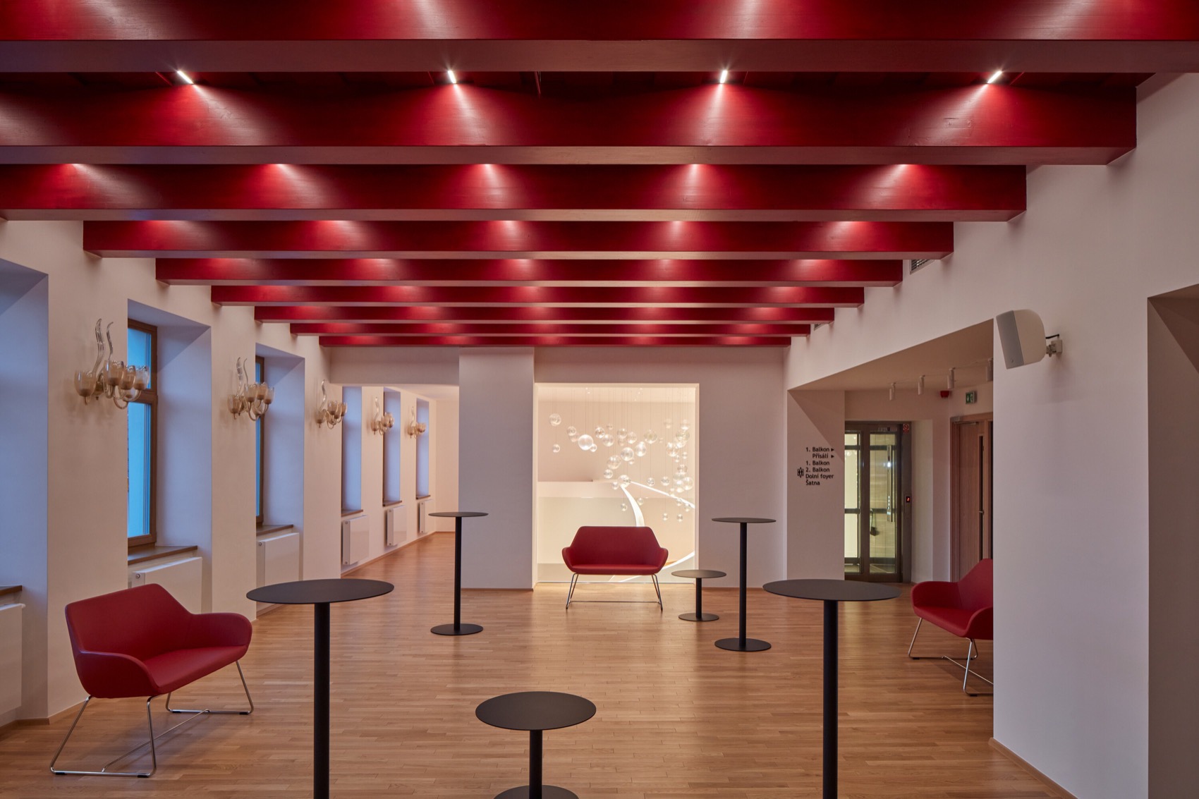 捷克Jirásek剧院修复丨Adam Rujbr Architects-20