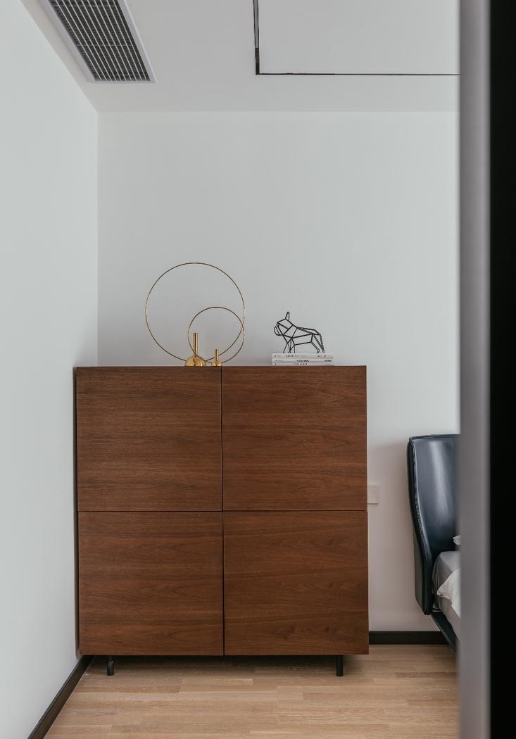 独居极简，游戏主管的舒适生活空间-33