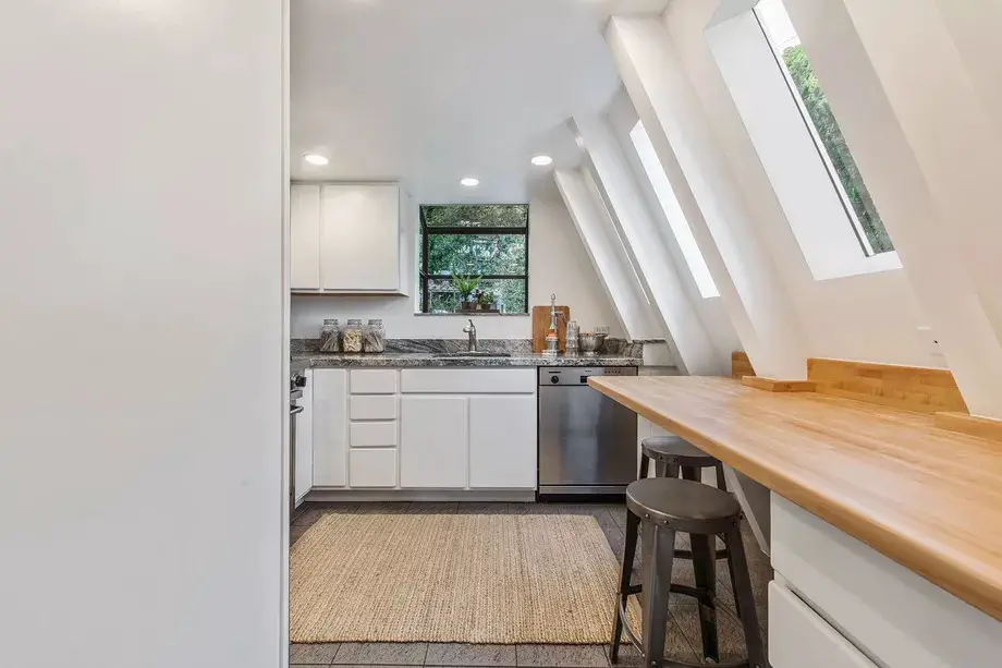 加州 Sausalito 度假屋的 A 型框架设计-9