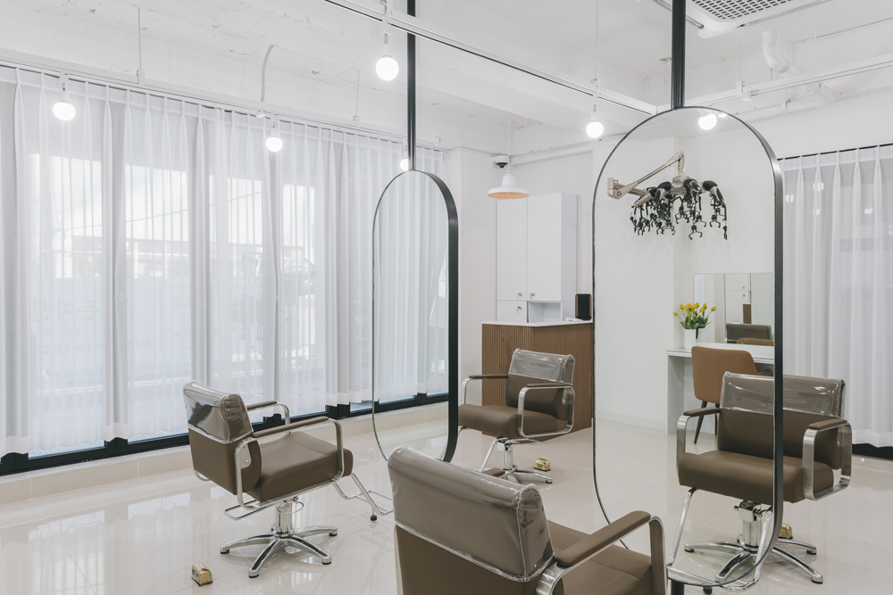白色简约之美，12 平米美容院的华丽转身-6