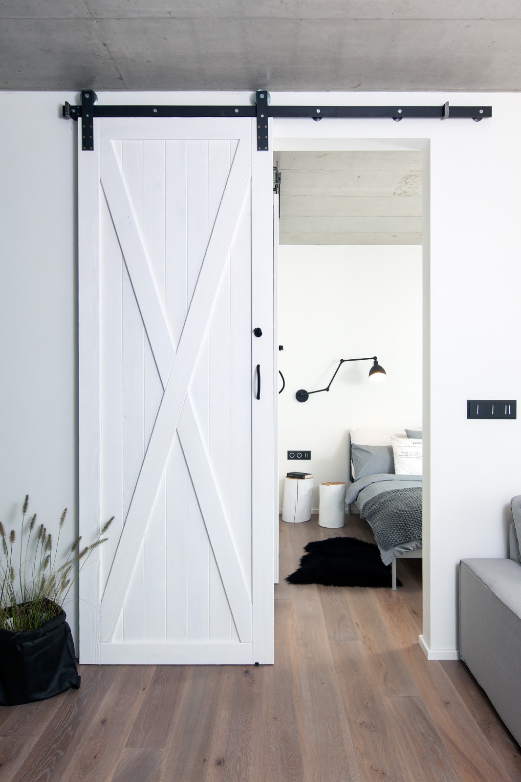 设计新思维，看小户型如何用颜色划分空间  SMLXL studio-6