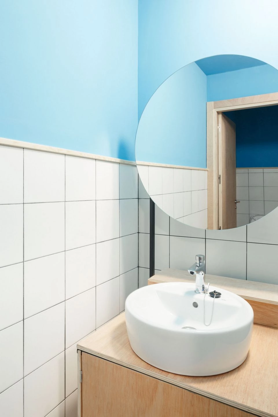 迷你仓库式餐厅设计-30