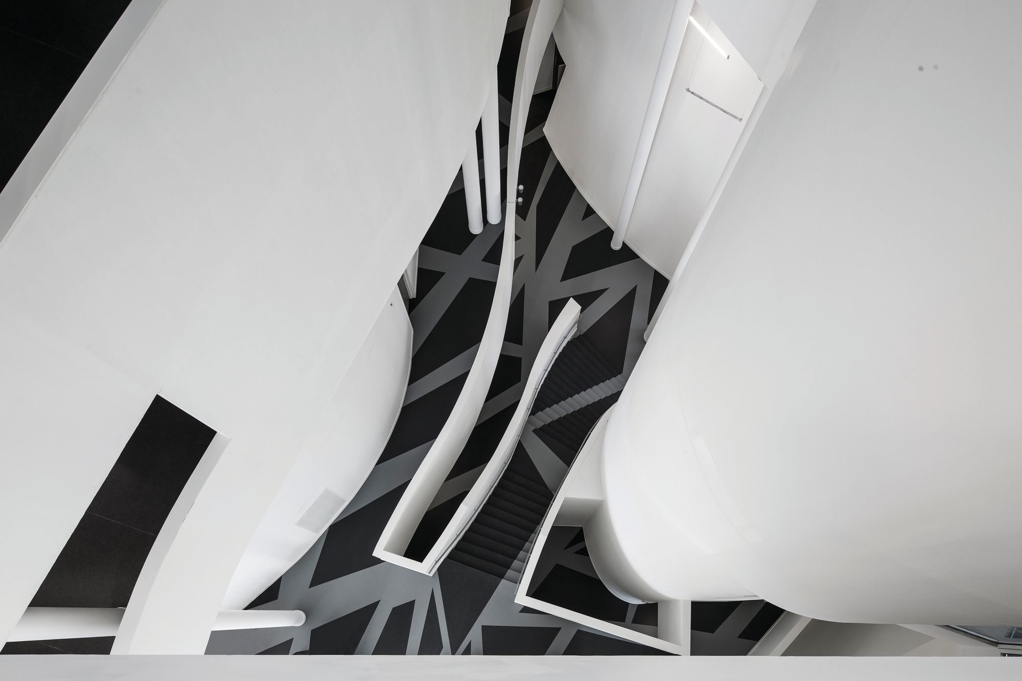 融合新旧的法国巴尼奥莱市政厅设计-27