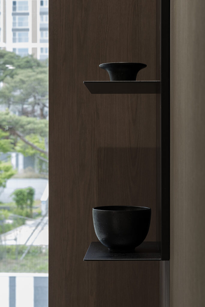 高级皮肤管理中心 | 白色与木质的优雅融合-19