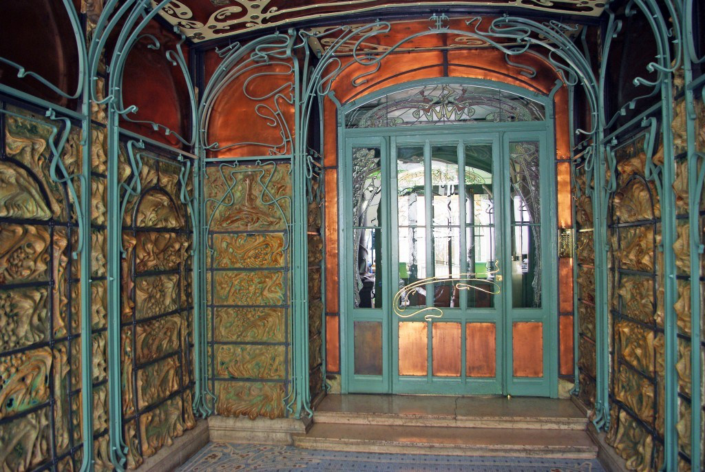 สถาปัตยกรรมแบบอาร์ตนูโว | ออกแบบ ตกแต่งภายใน by Bareo&Isyss-9