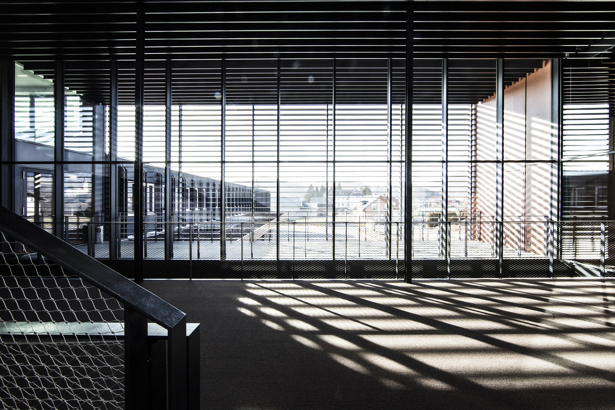 融合自然的人性化工厂设计-14