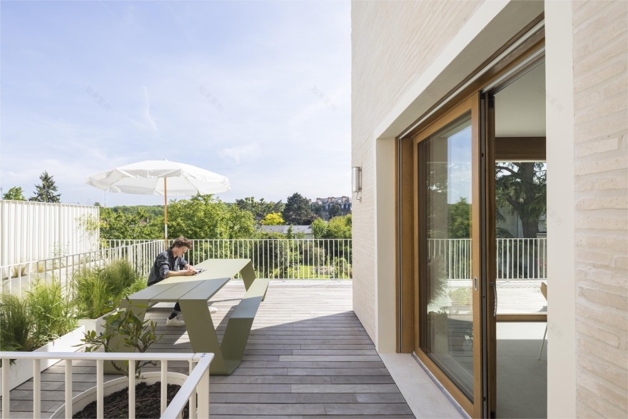 巴黎郊区独立住宅扩建丨法国巴黎丨Hemaa Architectes-28