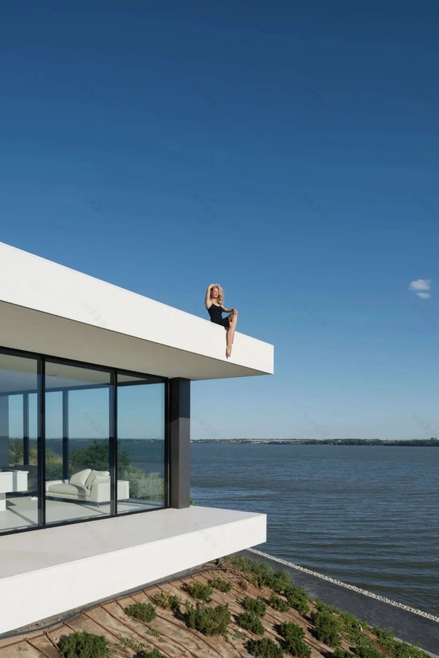 莫斯科郊区别墅,极简美学与自然融合的典范-102