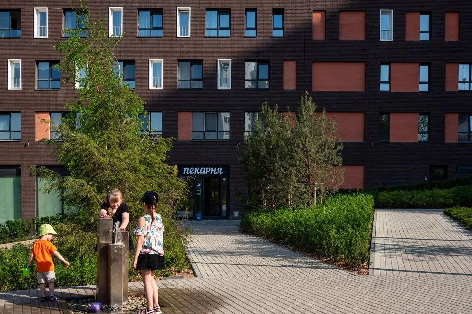 叶卡捷琳堡“人行峡谷”景观设计丨俄罗斯-29