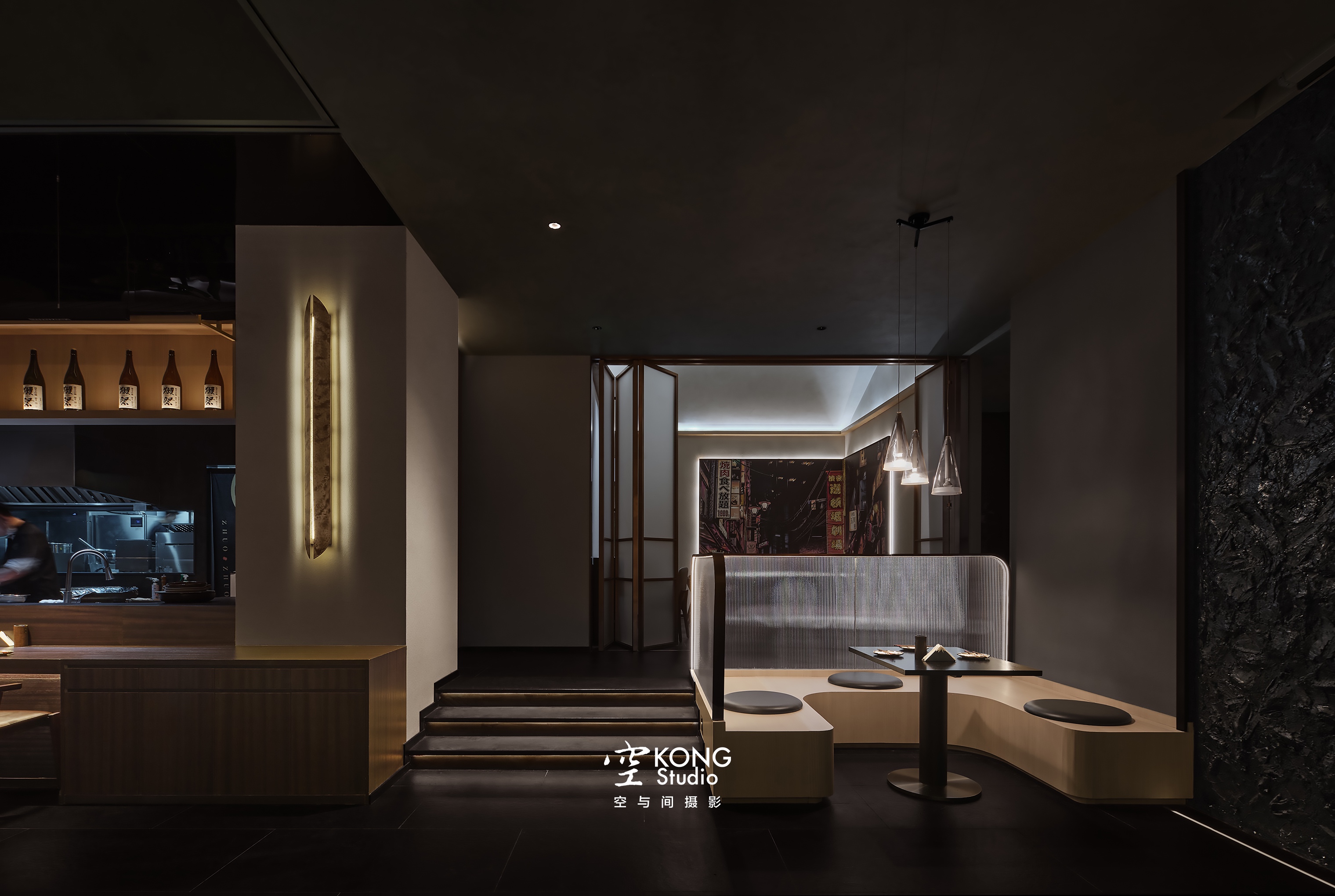 空与间摄影 | 暗黑系餐厅 灼与酌烧鸟店-10