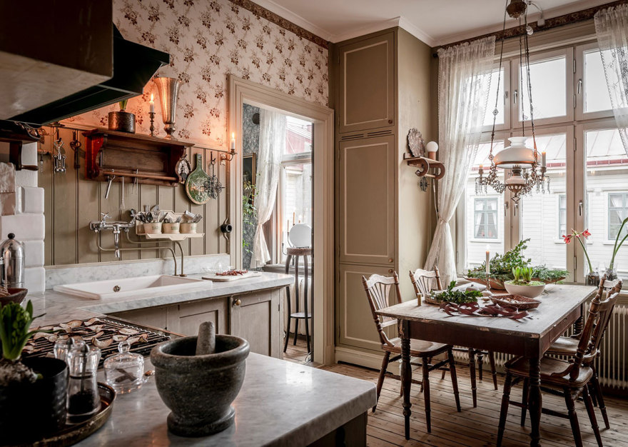 复古瑞典公寓,时光之旅的魅力住所-1