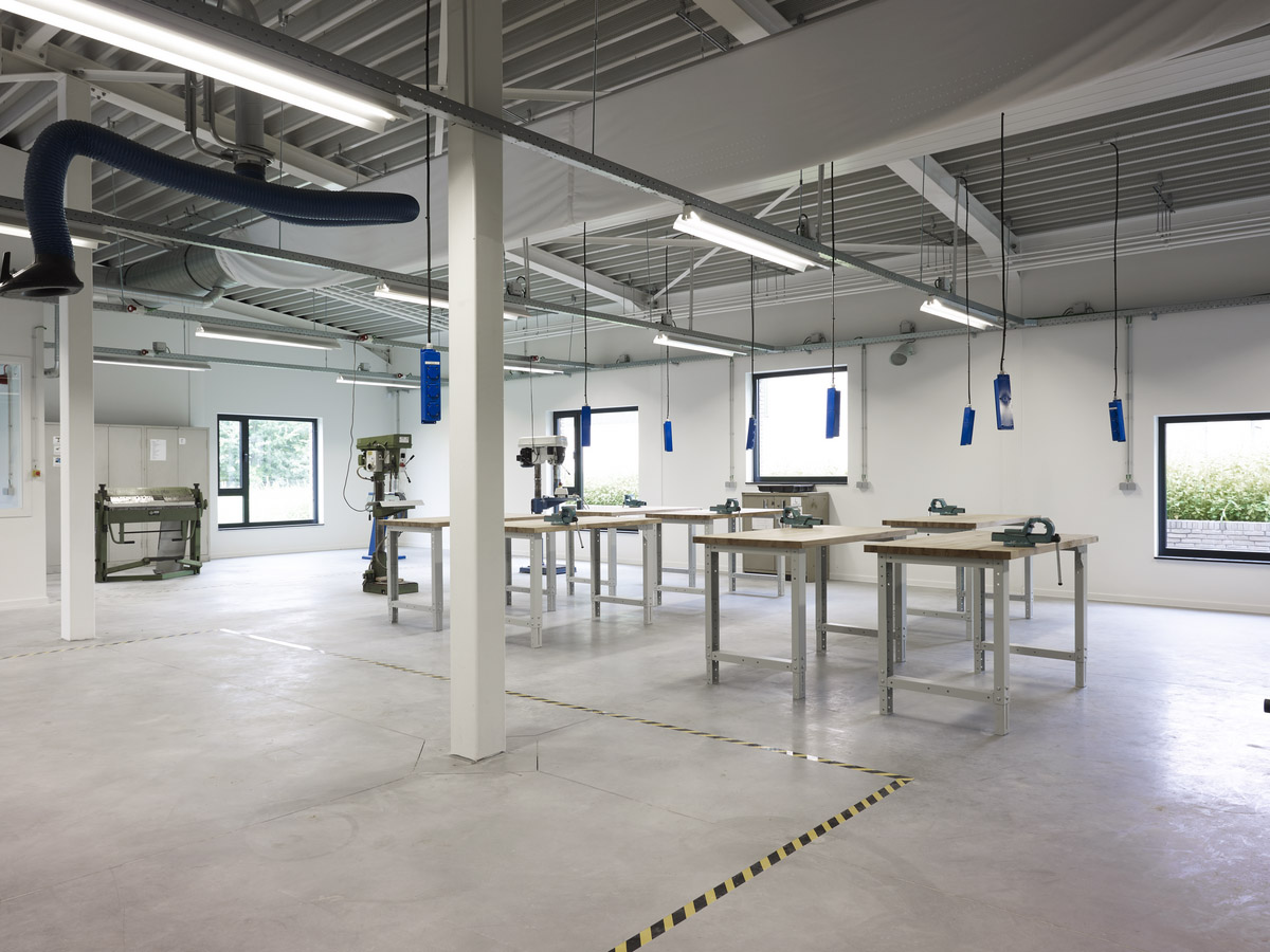 比利时Zonnegroen技术教育中学-61