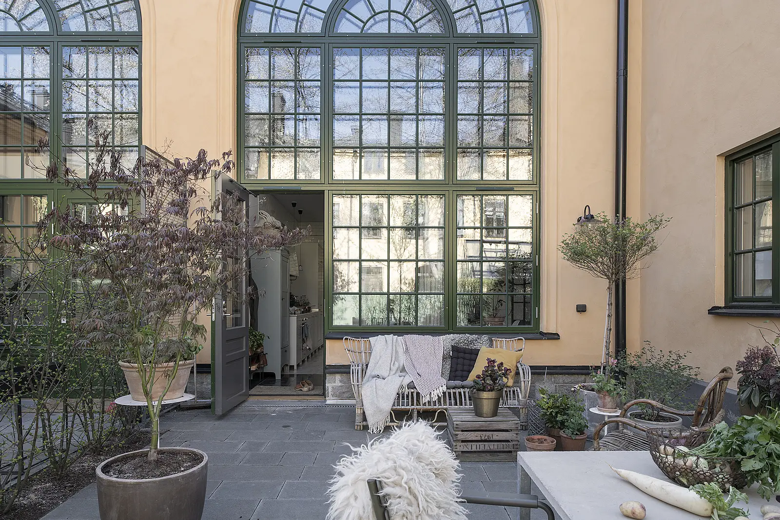 17 世纪瑞典旧厂房惊艳变身，设计师打造独特空中阁楼-19