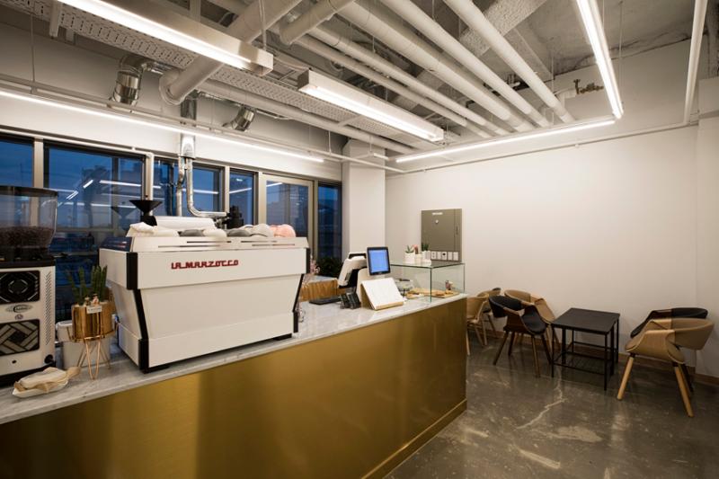 简约风 13 坪咖啡厅，打造温馨空间-6