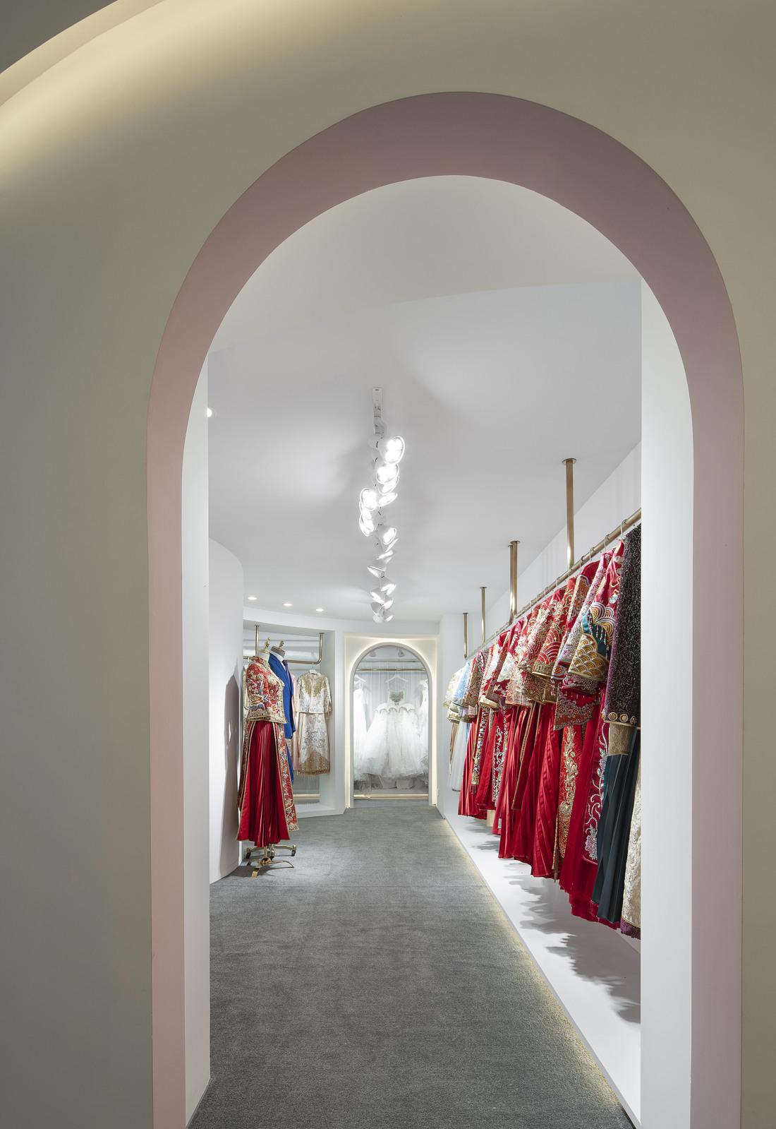 甜酷工业风婚纱店-22