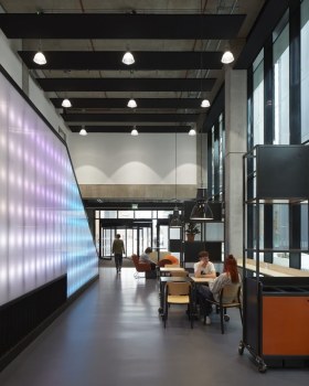 曼彻斯特数字艺术学院丨英国曼彻斯特丨Feilden Clegg Bradley Studios