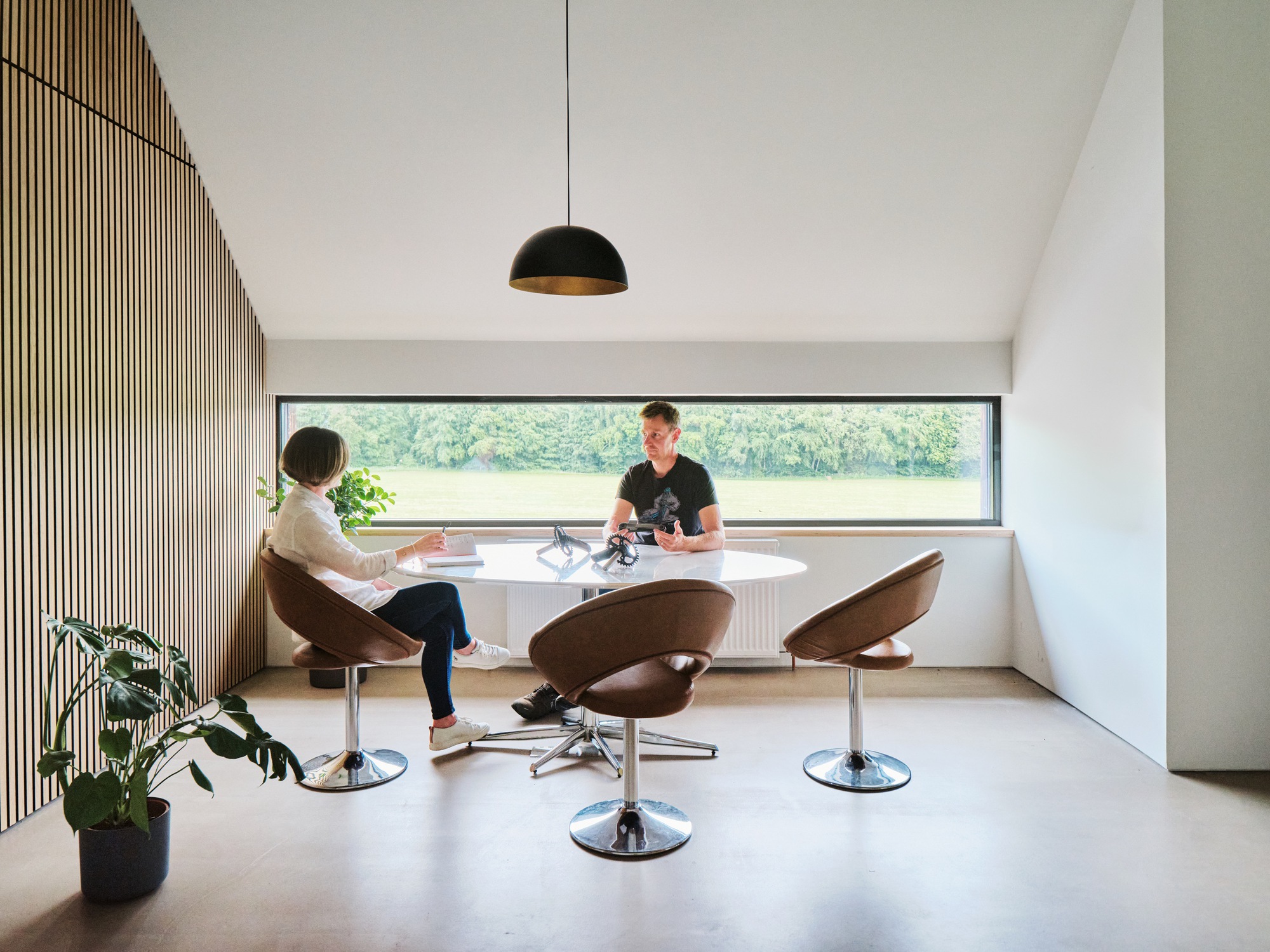 一间办公室和两所房子丨英国因弗内斯丨Loader Monteith-25