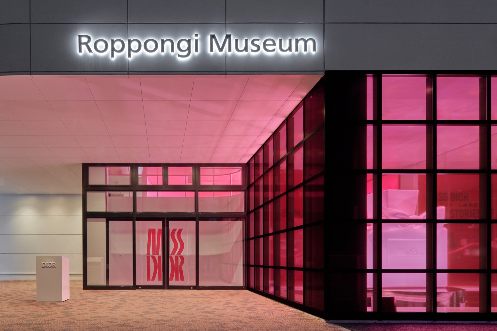 Stories of a Miss展览,日本 / OMA-79