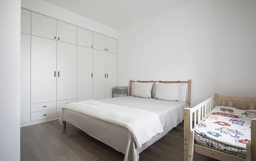 三代人的温馨游乐园·极简亲子家居设计丨V·Design 维地营造-23