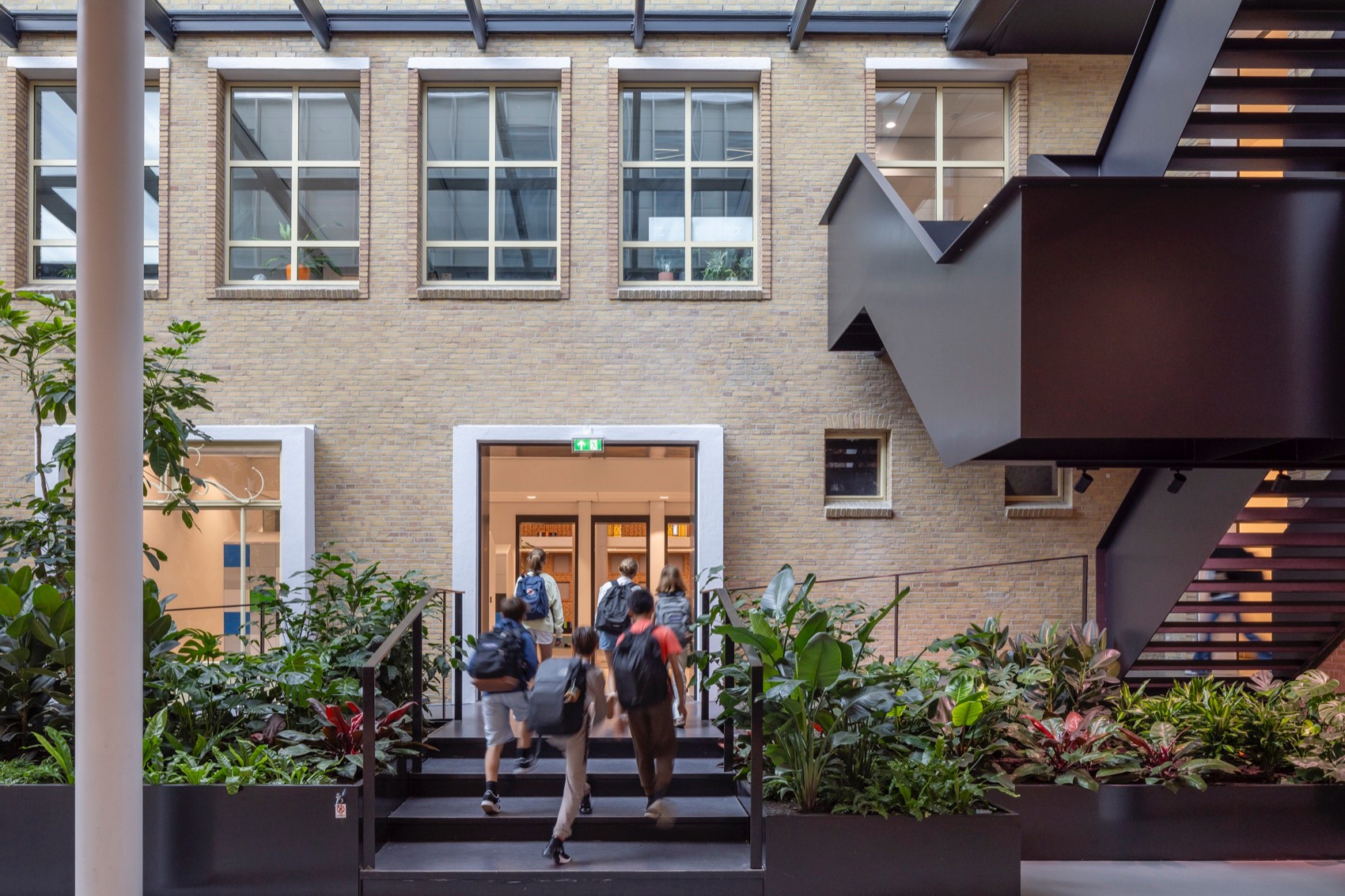 Van Maerlantlyceum 中学修复更新丨荷兰-31