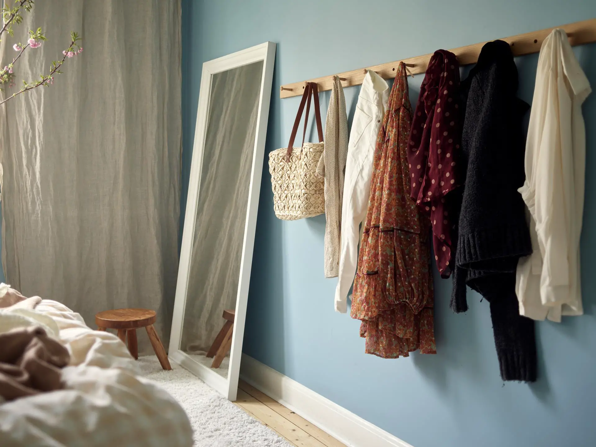 百年瑞典公寓的炫彩生活空间-17