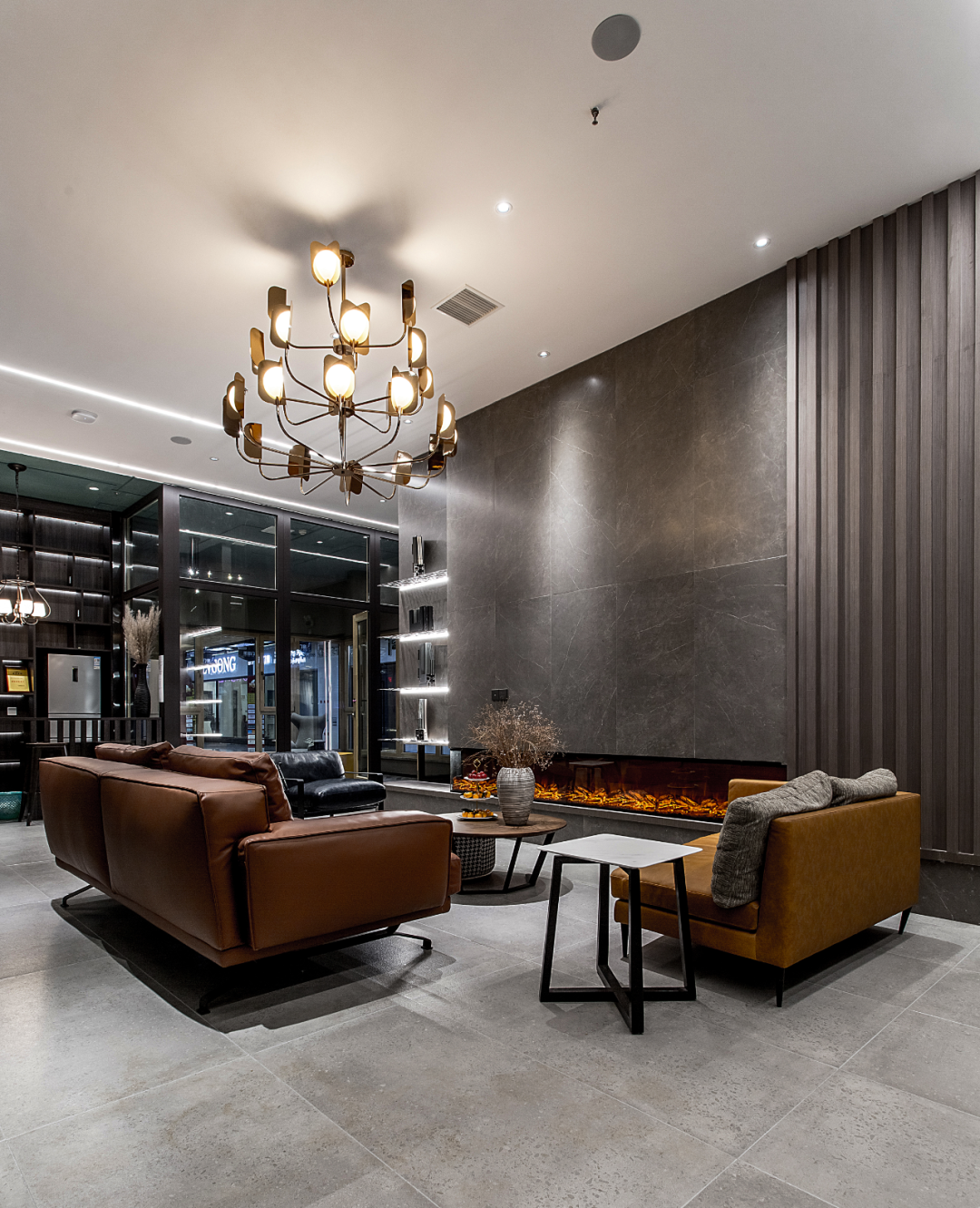 实景新作 / 商业空间 /400㎡系统门窗店，拒绝繁复堆砌的店面空间形式表现-27