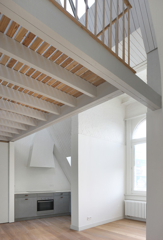 比利时复古建筑翻新,演绎空间共鸣-13